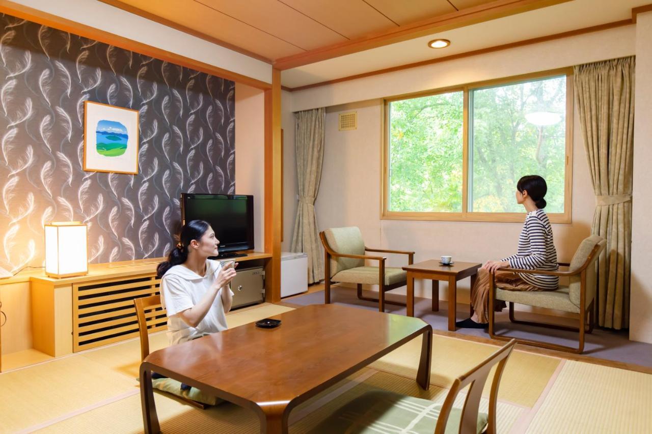ホテル 休暇村支笏湖 千歳市 エクステリア 写真